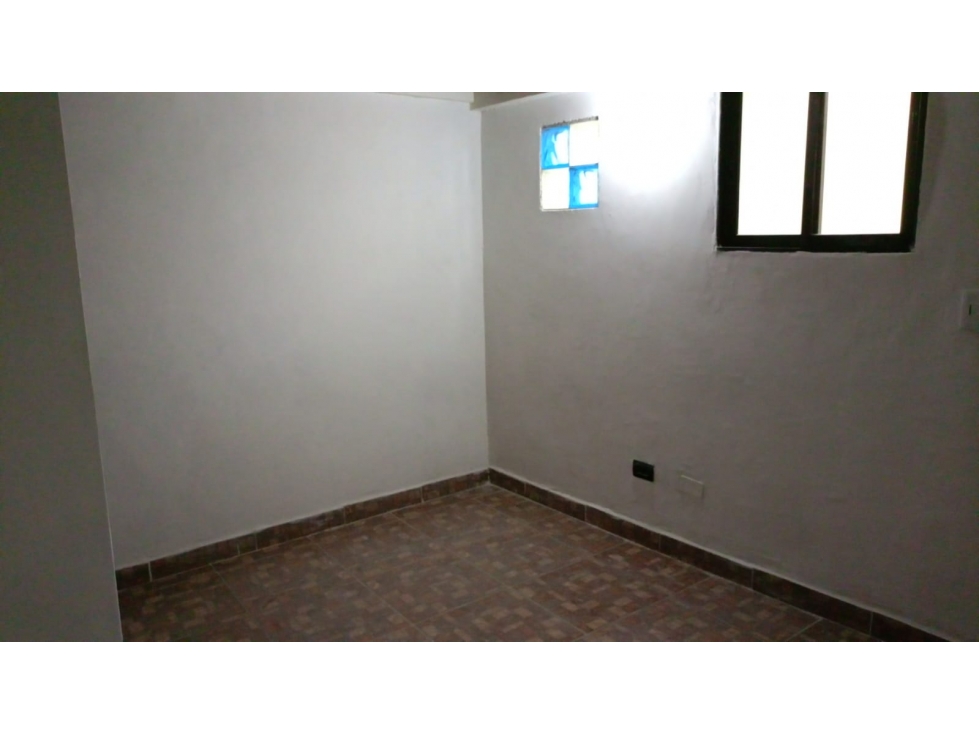 ARRIENDO APARTAMENTO DUPLEX EN PRADO CENTRO CERCA ESTACION HOSPITAL — foto 5
