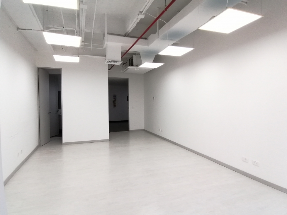 VENTA LOCAL 37 mt2 EN EDIFICIO EMPRESARIAL S48 TOWER - 2