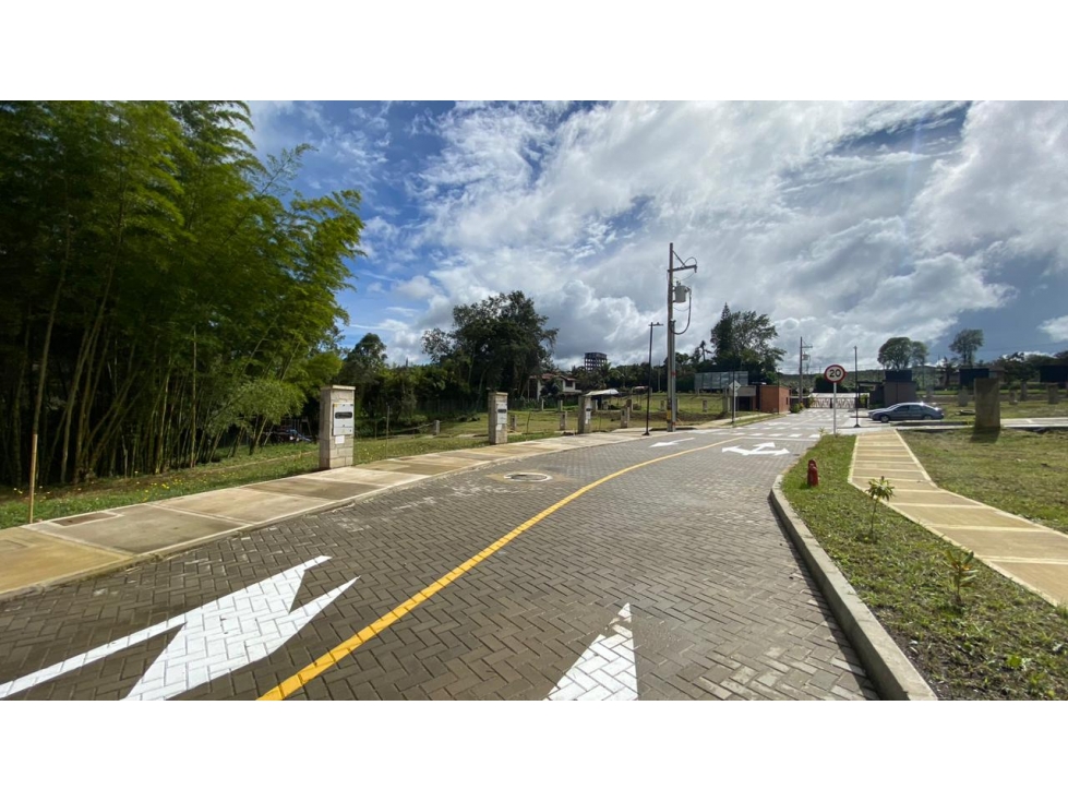LOTE EN UNIDAD CERRADA, CARMEN DE VIBORAL — foto 4