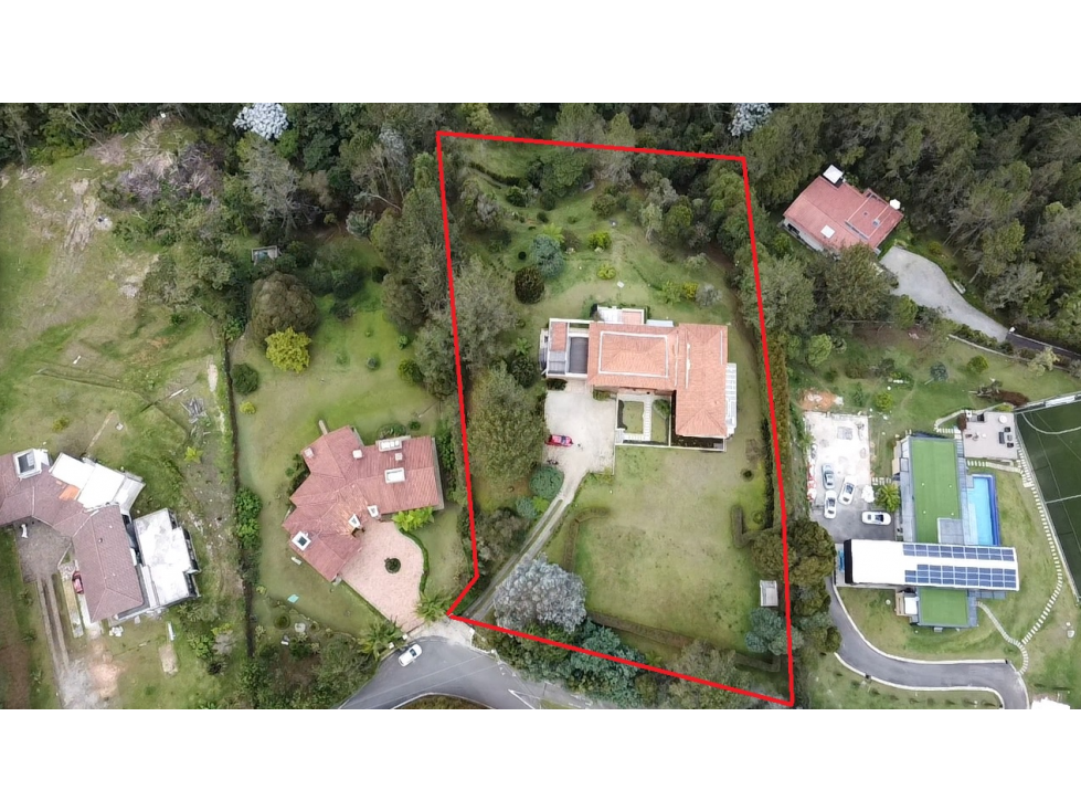 SE VENDE ESPECTACULAR CASA CAMPESTRE A PUERTA CERRADA