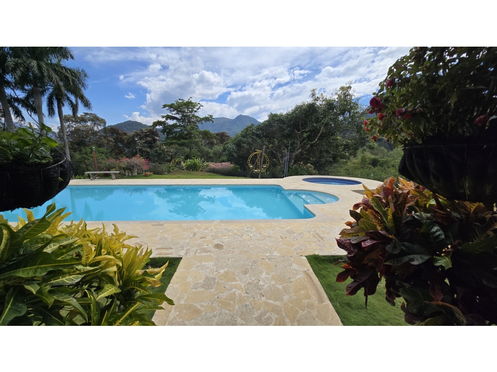 SE VENDE FINCA EN LA PINTADA - 1