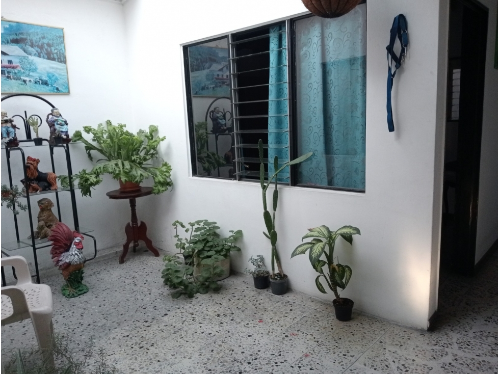 CASA UNIFAMILIAR LAURELES, CERCA AL MALL — foto 6