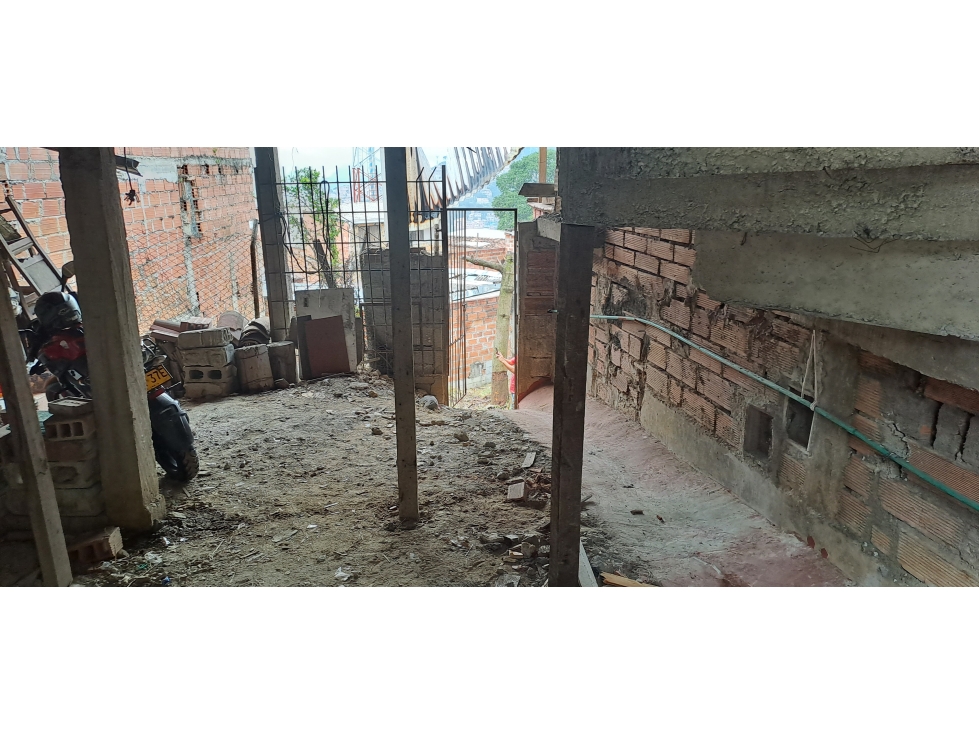 LOTE EN VENTA ROBLEDO CERCA ESTACION METRO — foto 3