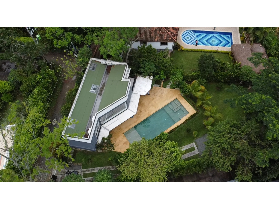 SE VENDE CASA CAMPESTRE EN SAN JERÓNIMO