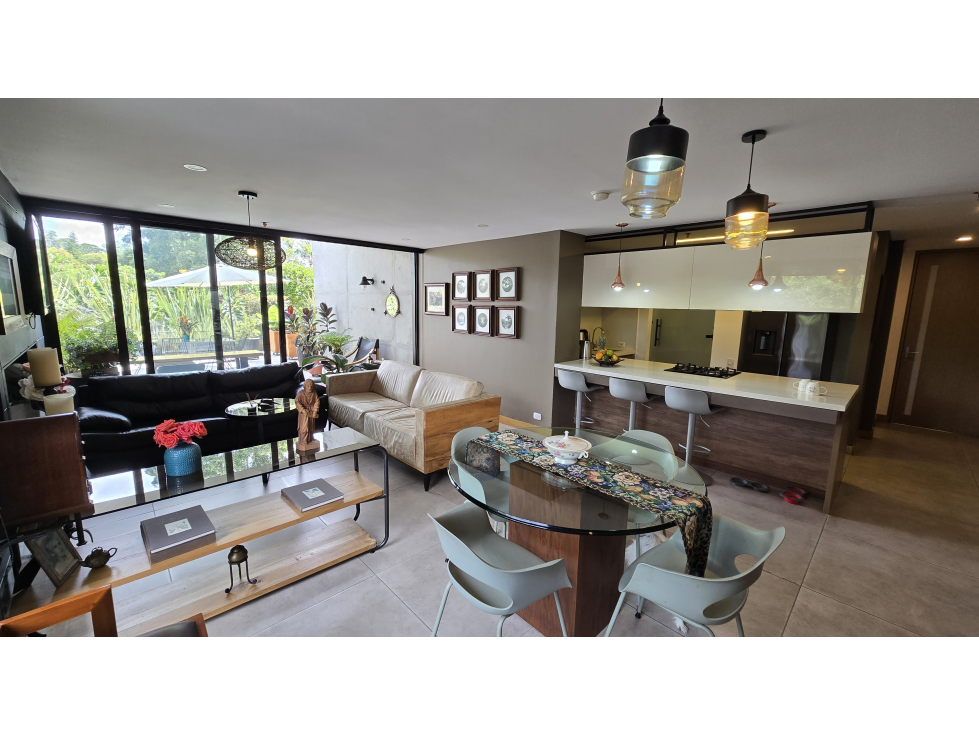 SE VENDE ESPECTACULAR APARTAMENTO EN LLANO GRANDE