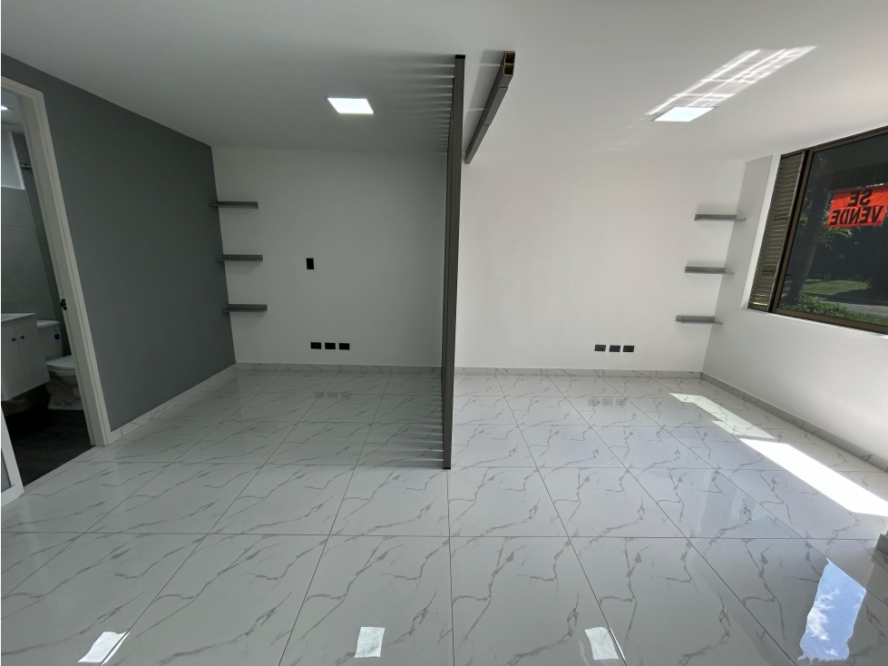 VENTA DE HERMOSA OFICINA EN CONQUISTADORES — foto 5