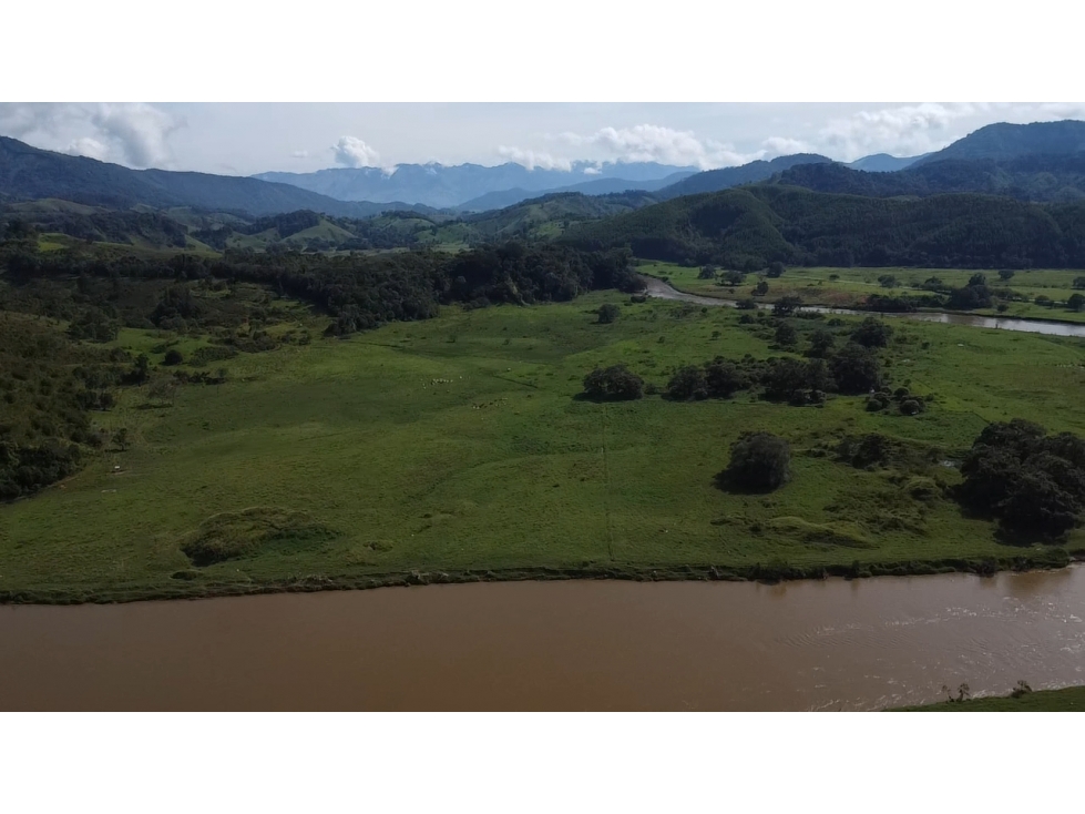 SE VENDE CASA CAMPESTRE EN YOLOMBÓ - PORCE - 1