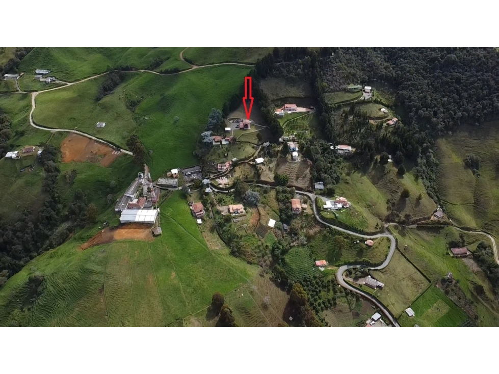 SE VENDE CASA CAMPESTRE EN GIRARDOTA PARTE ALTA