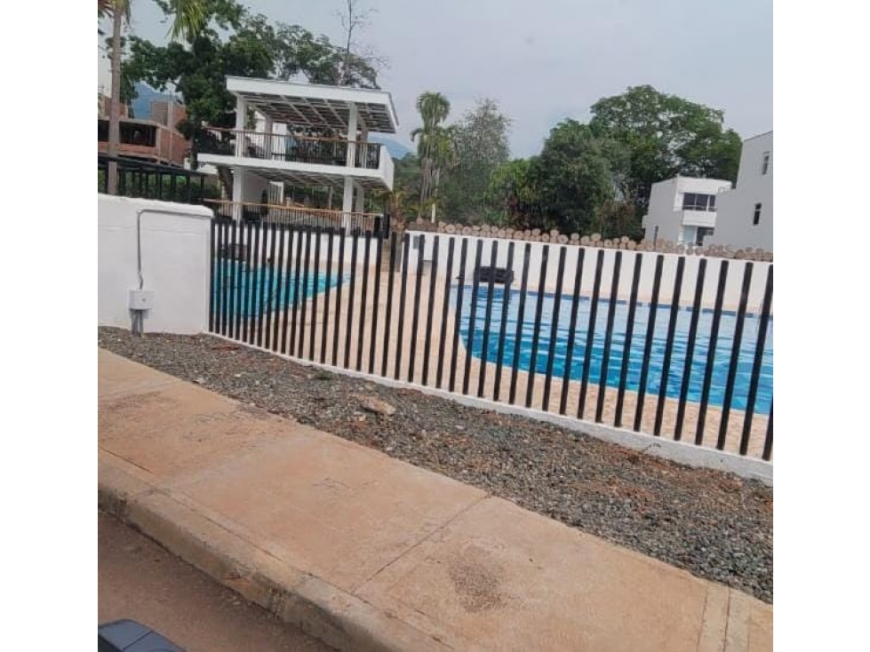 LOTE EN VENTA EN PARQUE ACUÁTICO EN SOPETRÁN — foto 4