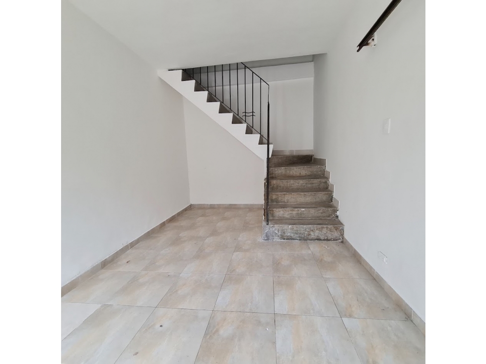 Casa piso 1 y 2 ph en venta El poblado, Manila. — foto 2