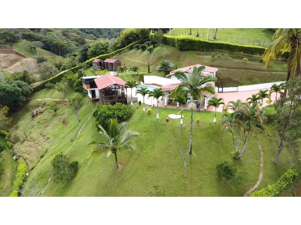 SE VENDE HERMOSA CASA CAMPESTRE EN PORCE - 3