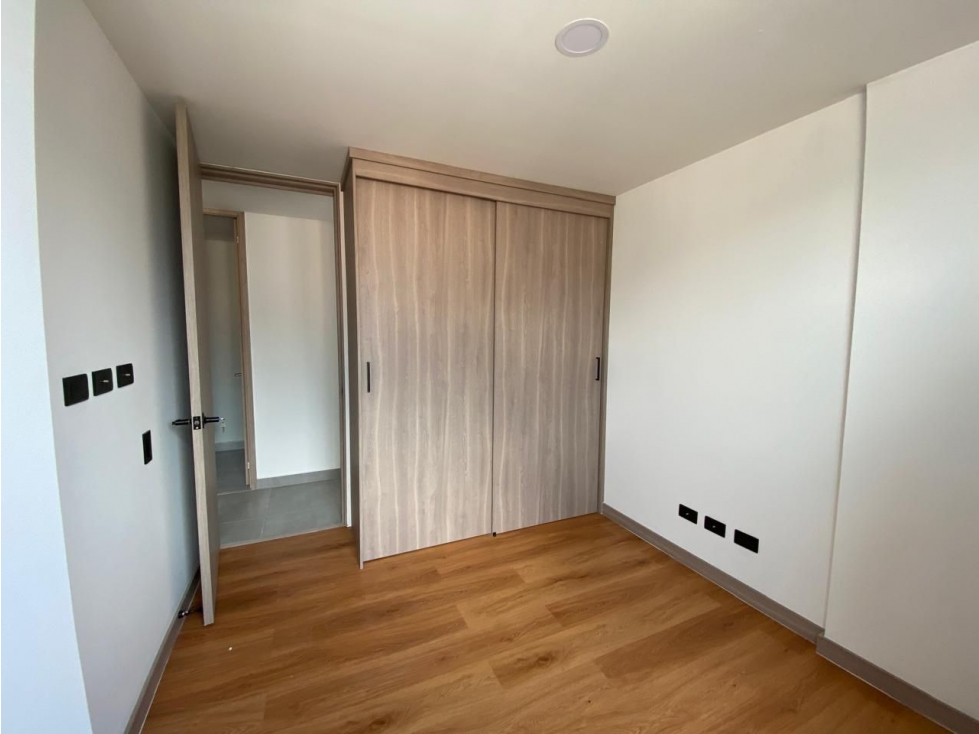 APARTAMENTO BELLO FABRICATO, DISTRITO PLAZA — foto 6