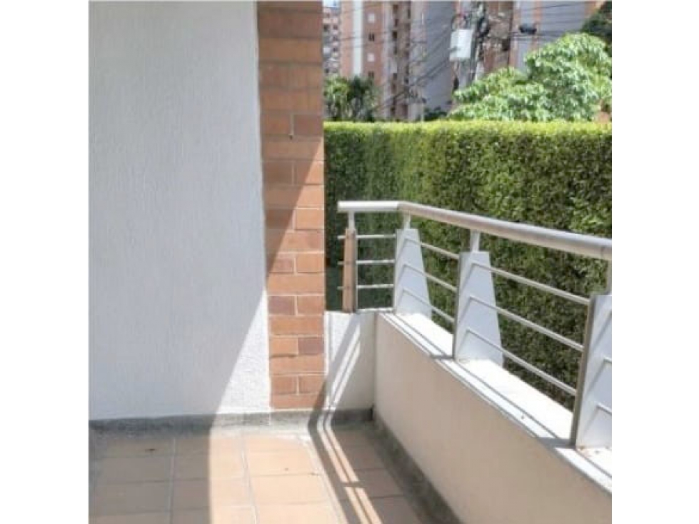 VENTA DE APARTAMENTO EN LA LOMA DE LOS BERNAL. — foto 3