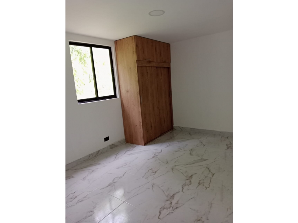 HERMOSO APARTAMENTO COCORNÁ — foto 3