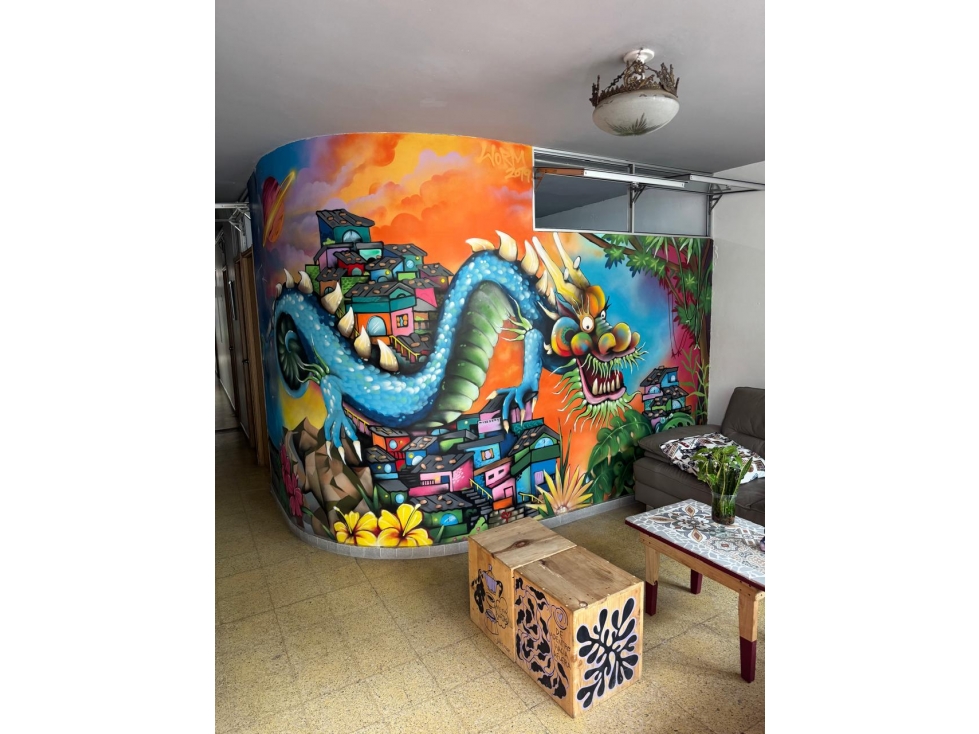 VENDO CASA HOTEL EN LAURELES