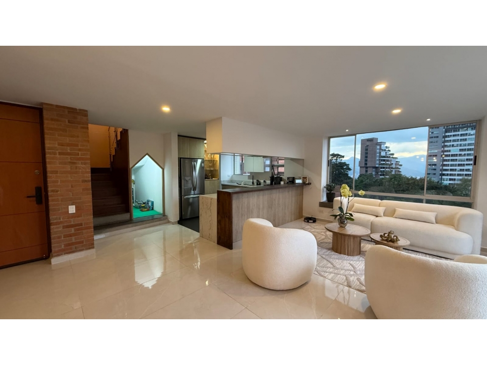 VENTA APARTAMENTO DUPLEX EN EL POBLADO - EL TESORO — foto 3