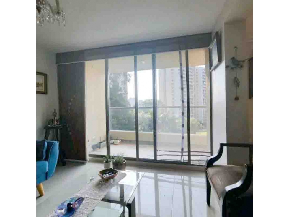 VENTA DE APARTAMENTO EN LA LOMA DE LOS BERNAL. — foto 3