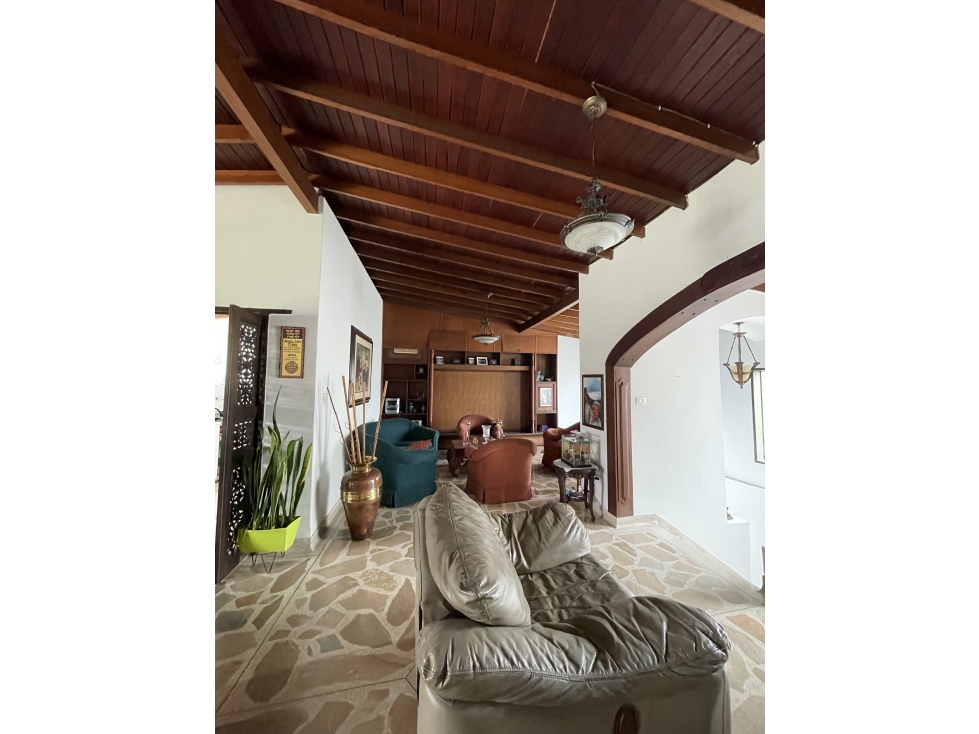 VENTA DE CASA EN EL BARRIO LOS ANGELES EN MEDELLÍN — foto 3