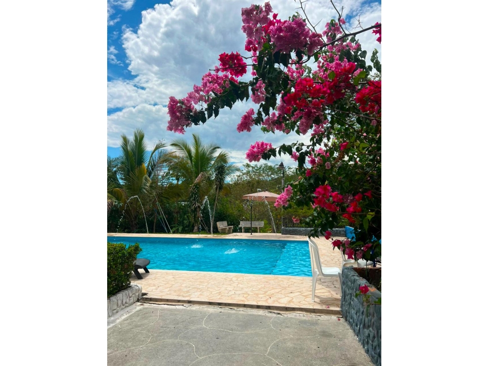 FINCA DE RECREO Y RENTA VACACIONAL EN SANTA FE DE ANTIOQUIA — foto 5