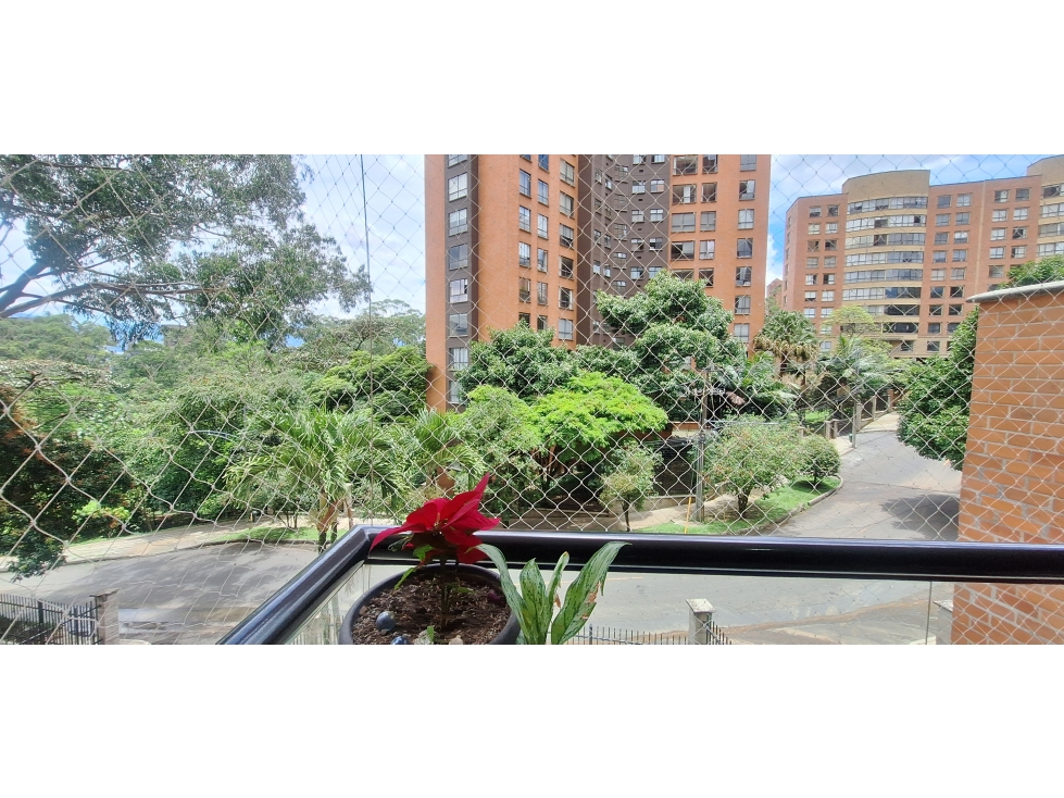 Vendo apartamento sector residencial, cerca a la Frontera. — foto 3