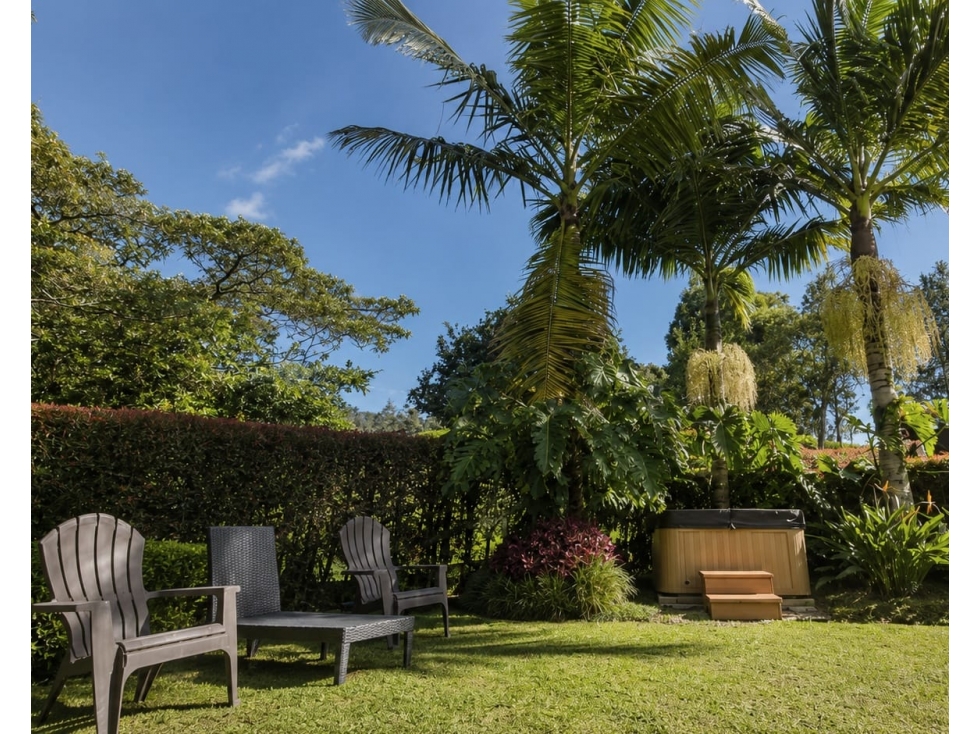 Casa en venta en El Retiro | con jardín privado y en unidad cerrada