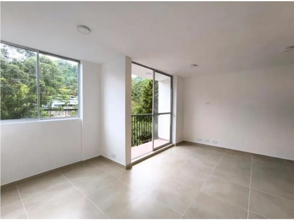 EN VENTA APARTAMENTO EN LA ESTRELLA - BARRIO LA INMACULADA PISO ALTO — foto 3