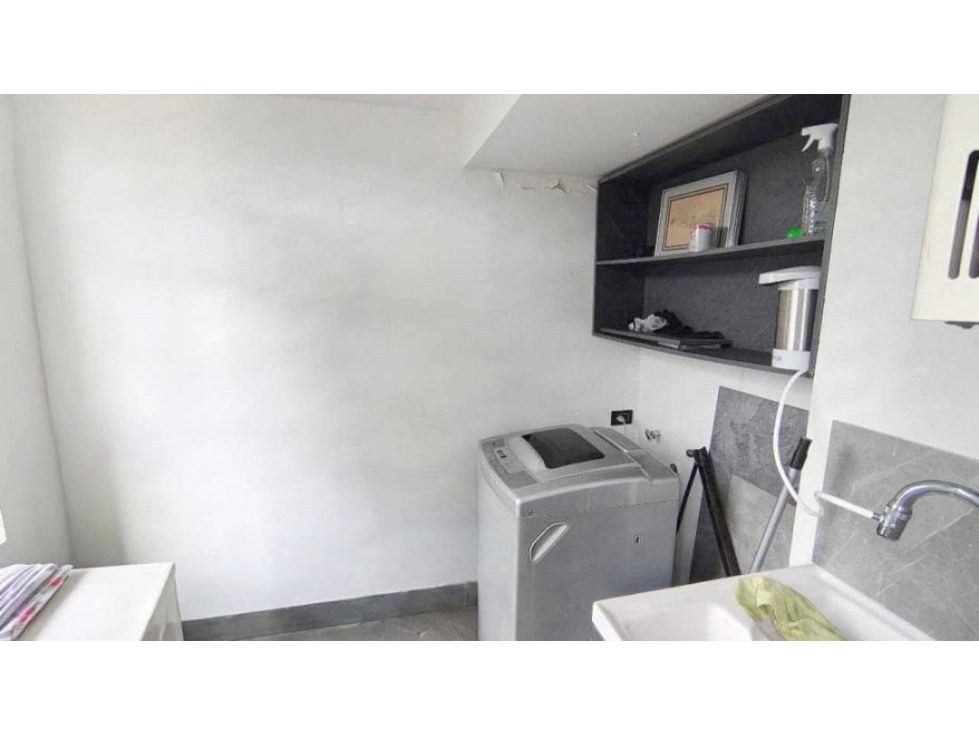 VENTA DE APARTAMENTO EN LA LOMA DE LOS BERNAL (VILLA VERDE II). — foto 3