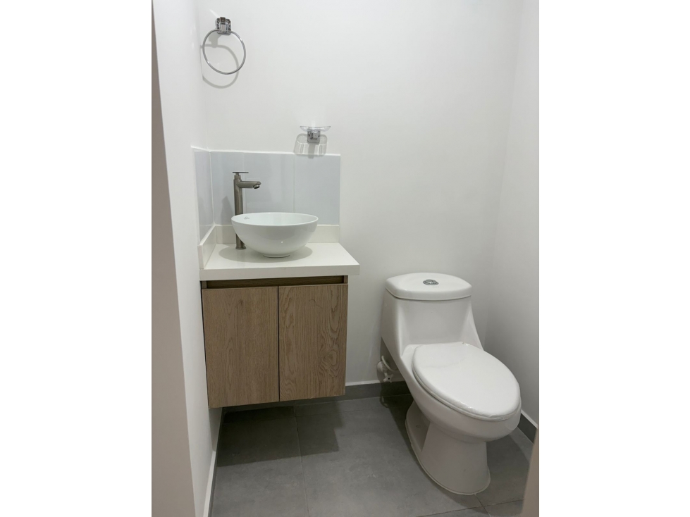 VENTA LOCAL COMERCIAL ITAGUI SECTOR ESTRATEGICO — foto 3