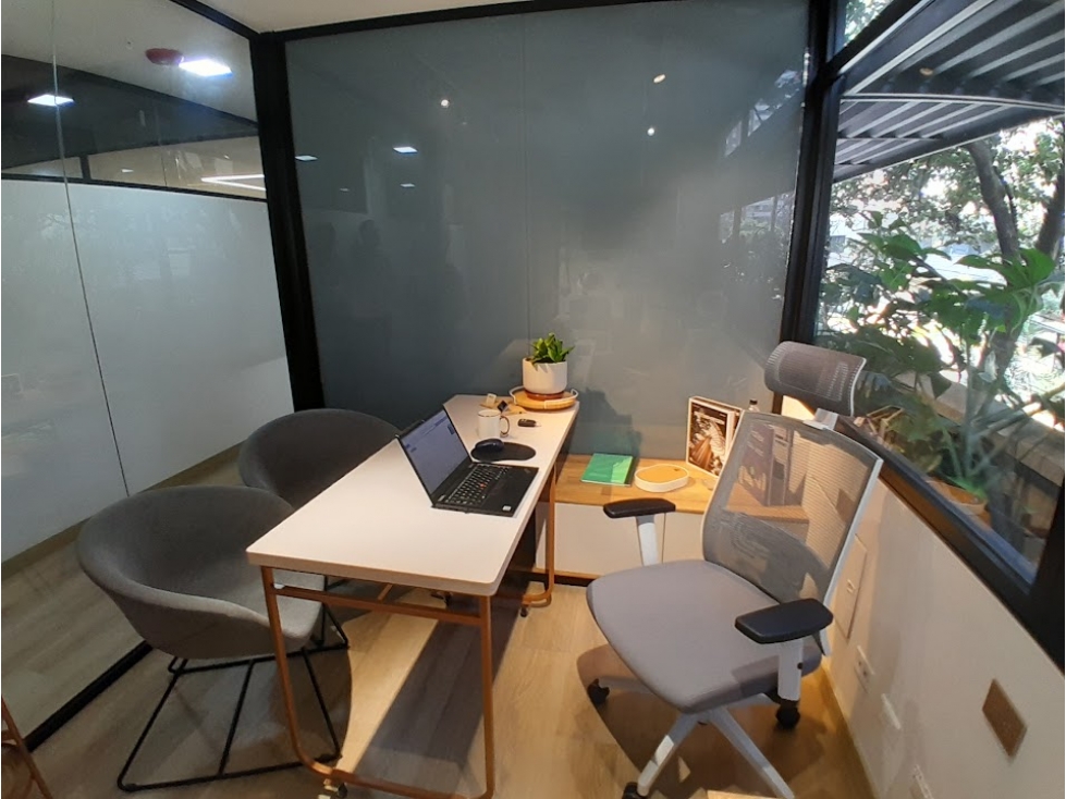VENTA DE OFICINA EN EL SECTOR DE LOS COLORES, MEDELLÍN — foto 3