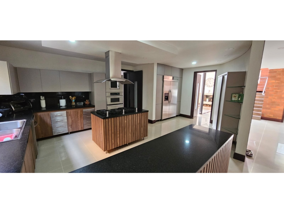 SE VENDE CASA EN SABANETA SECTOR LAS LOMITAS — foto 3