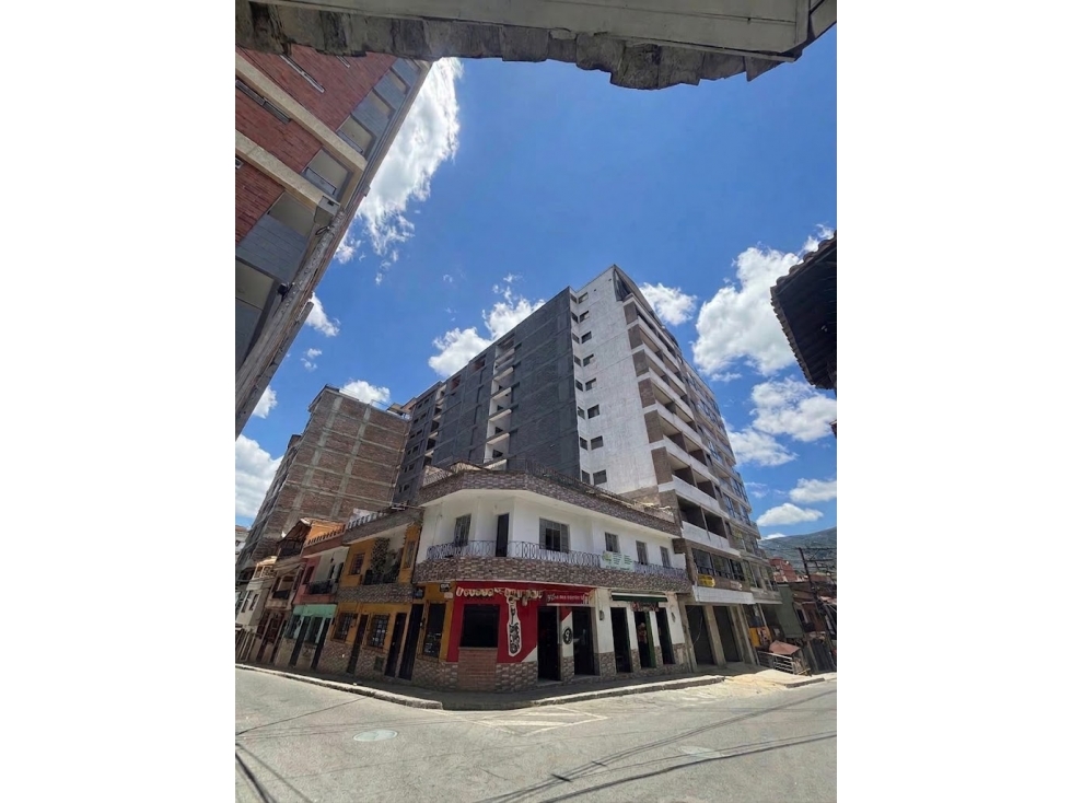 EN VENTA APARTOLOFT EN CALDAS - PARQUE PRINCIPAL - 1