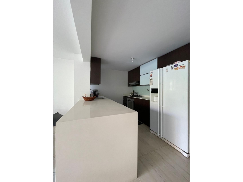 VENTA APARTAMENTO SECTOR LOMA DE LOS BERNAL — foto 3