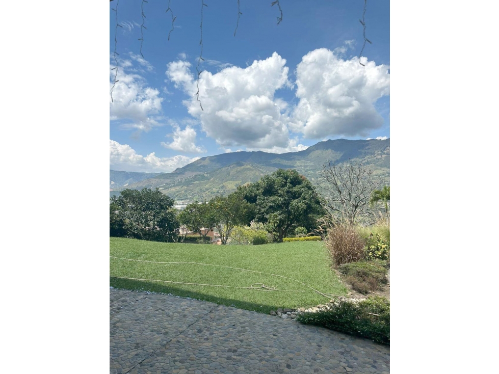 VENTA DE CASA FINCA EN CONDOMINIO DE COPACABANA. — foto 4