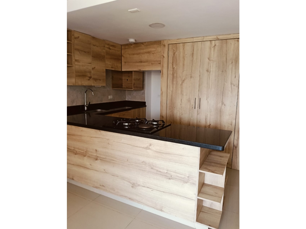 Venta de apartamento en El Carmen de Viboral, 75 m² y 2 balcones