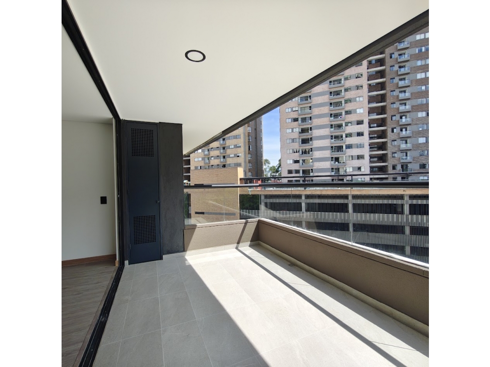 Apartamento en venta El Poblado, sector Avenida Las Palmas.