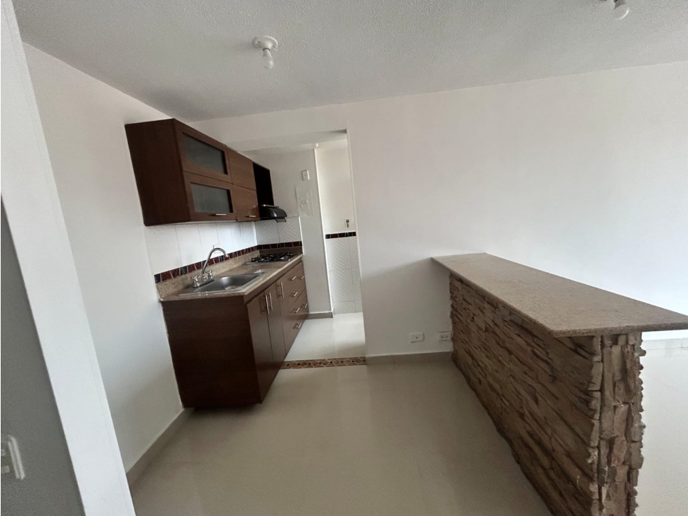 VENTA APARTAMENTO SECTOR LOMA DE LOS BERNAL — foto 3