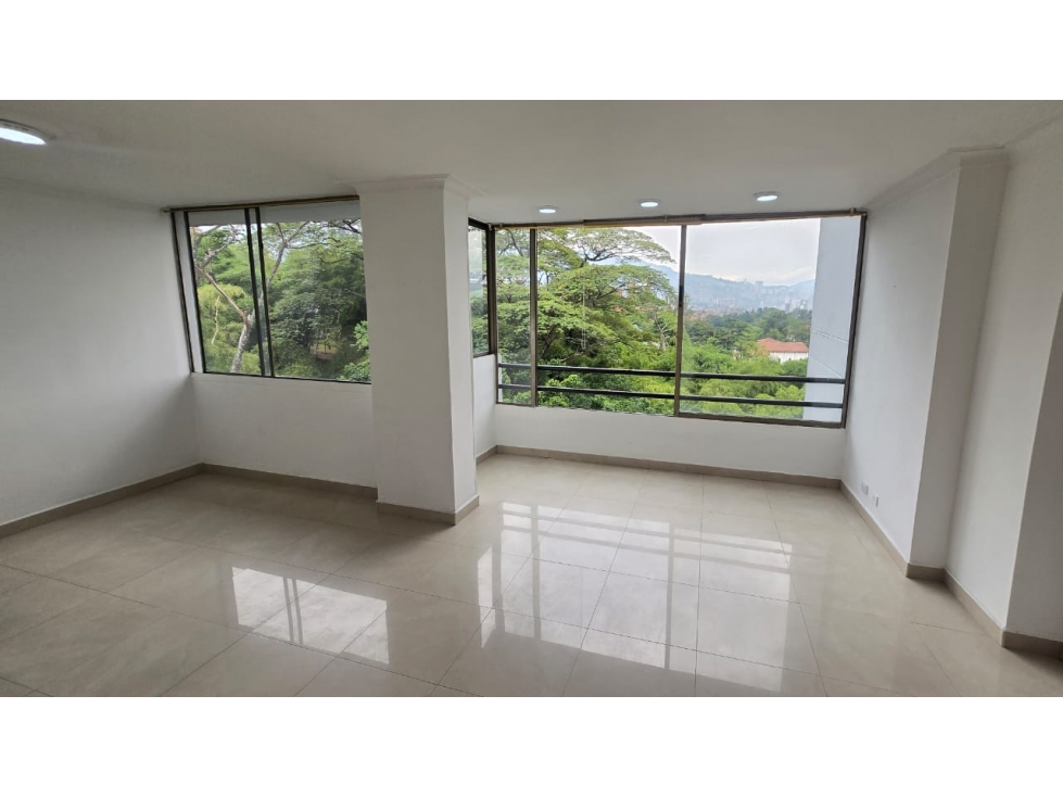 SE VENDE APARTAMENTO EN EL POBLADO LA FRONTERA (PP) — foto 2