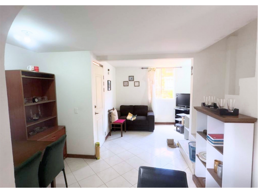 Venta de casa bifamiliar en Calasanz, Unidad abierta — foto 3