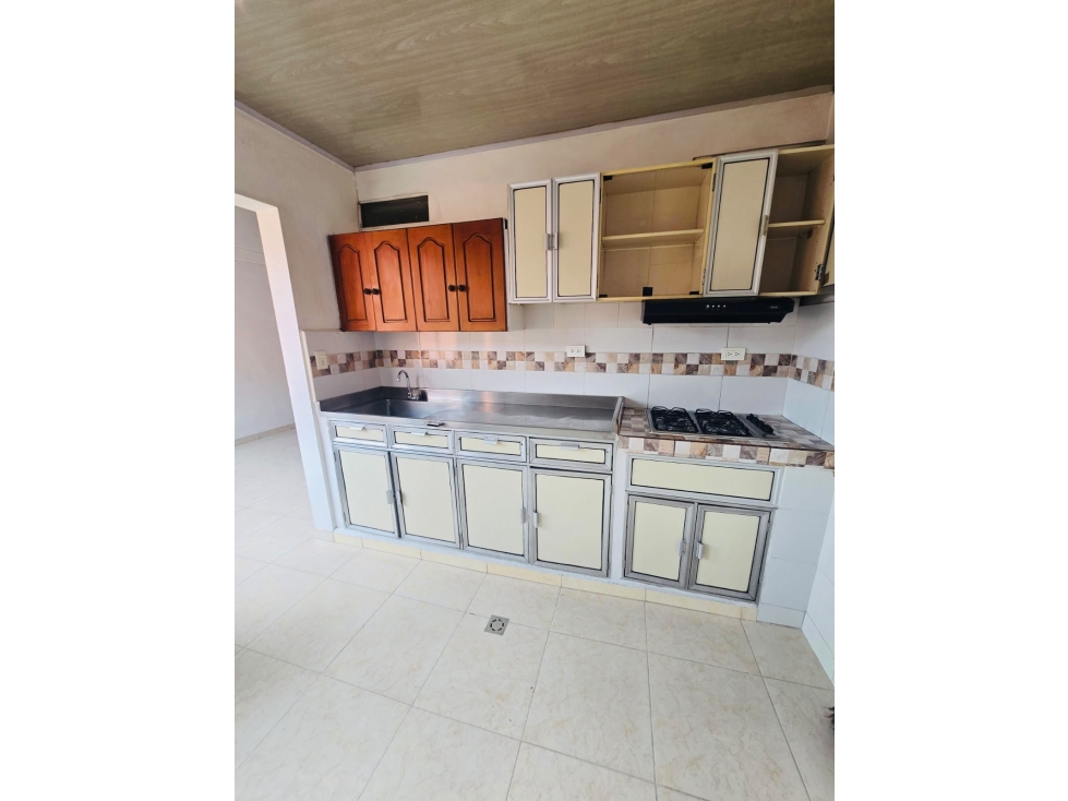 VENDO APARTAMENTO EN ITAGUI BARRIO SIMON BOLIVAR — foto 4