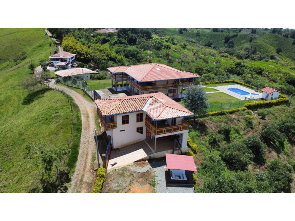 VENDO ENCANTADOR CENTRO TURISTICO Y AGRÍCOLA EN JERICÓ ANTIOQUIA - 3