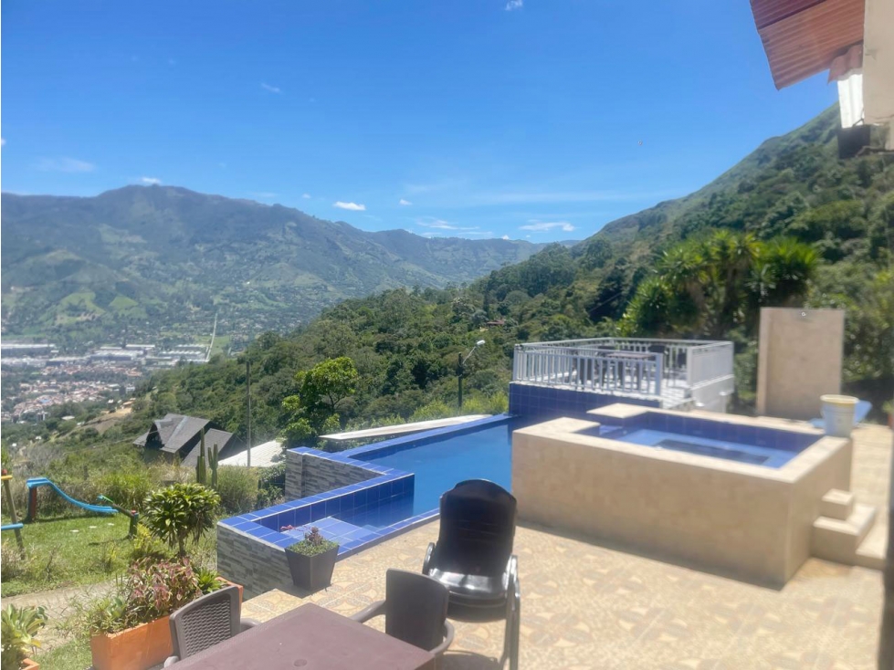 VENDO FINCA EN COPACABANA. — foto 5