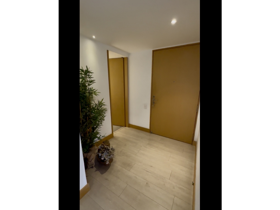 VENTA DE HERMOSO APARTAMENTO EN EL POBLADO, LOMA LOS BALSOS