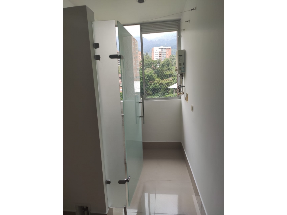 ARRIENDO APARTAMENTO ENVIGADO SECTOR CUMBRES. — foto 2