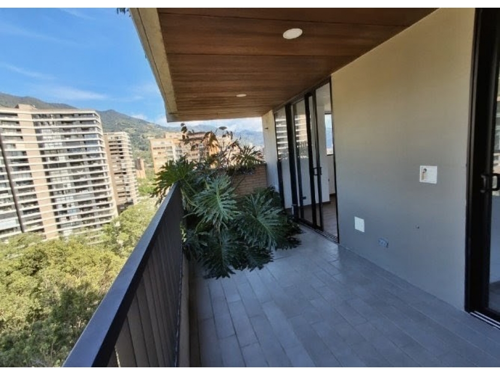 EXCLUSIVO APARTAMENTO NUEVO EN CONTREE PALMAS ALTO DEL POBLADO 143m2 — foto 4
