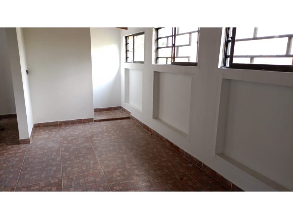ARRIENDO APARTAMENTO DUPLEX EN PRADO CENTRO CERCA ESTACION HOSPITAL — foto 2