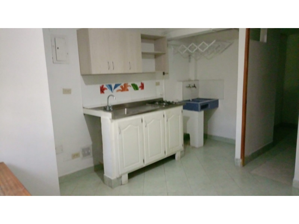 ARRIENDO APARTAESTUDIO EN PRADO CENTRO MEDELLIN