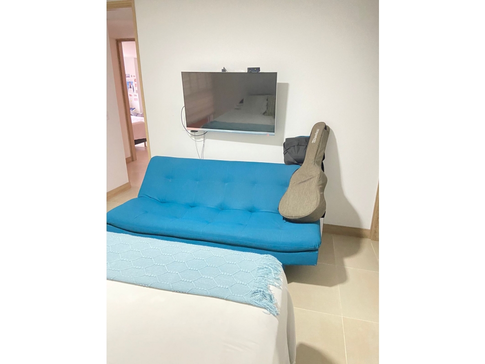 VENDO APARTAMENTO POR PISO EN LAURELES NOGAL — foto 4