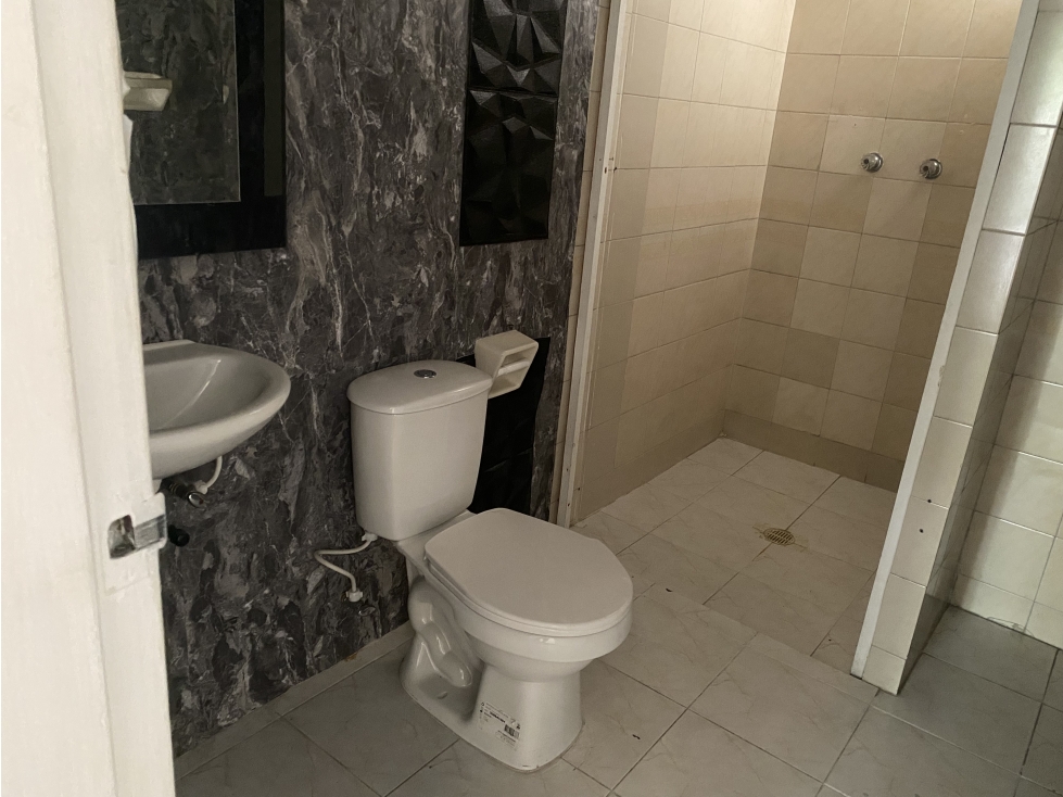 VENTA DE CASA LOTE EN LAURELES NOGAL — foto 4