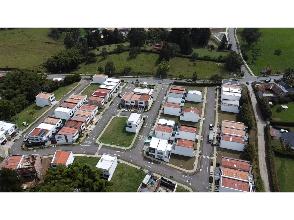SE VENDE LOTE EN UNIDAD DE LLANO GRANDE — foto 3