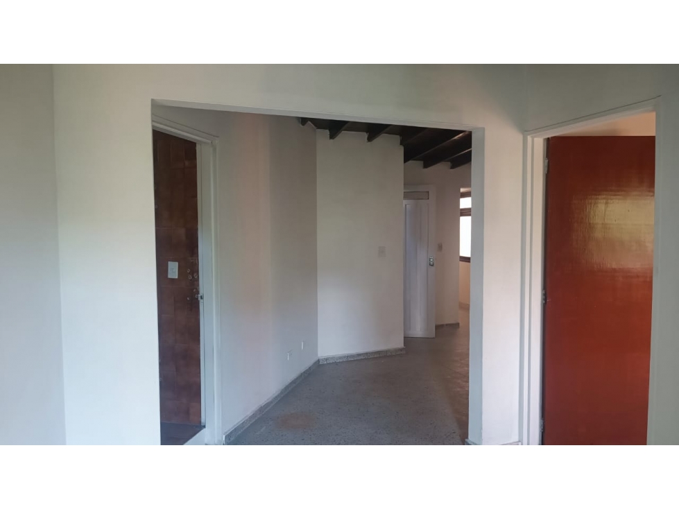 VENTA APARTAMENTO PARA REMODELAR EN PH LA AMERICA - EL DANUBIO — foto 4